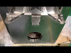 Bearbeitete Teile aus Edelstahl und Messing