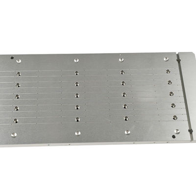 Guter Preis Zusammengefaßte 5-Achsen-CNC-Farbbearbeitung für PEEK-Plastikfräsen Online