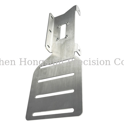 Guter Preis Hochpräzisions-CNC-Metallbiegen mit individueller Farbe und mehrwinkligem kontinuierlichem Biegen Online